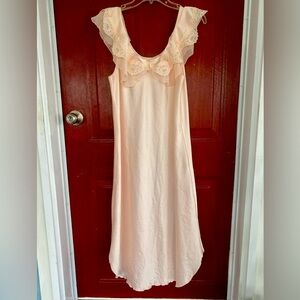 Vintage Lauren Alexandra pink beautiful nightgown, Intimates.